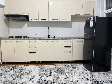 Qizlaga ijaraga beriladi