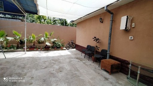 Дом в Яшнабадском районе 10 соток