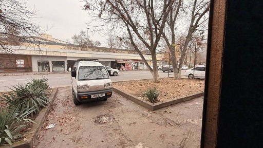 Arendaga uy bor yolli yuzida