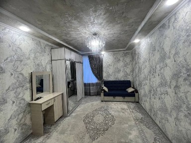 22 maktab oldida xon saroy domi