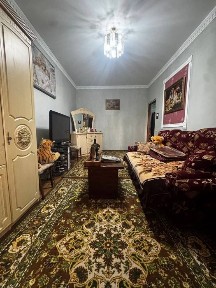 Сотилади 2 хонали квартира