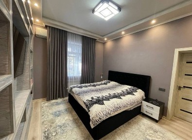 Срочная продажа / Чиланзар Аллея. 2в3х комн. Сталинка