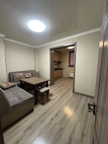 Продается 4*5 квартира на Паркентском. Спец планировка.