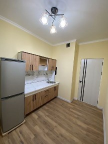 Срочна сотилади 2 хона тайор кадастр