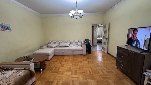 Юнусабад 4 квартал Ор-р: Универсам, Авто Салон