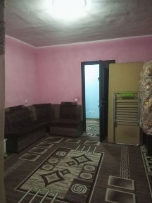 2 xonali kvartira sotiladi