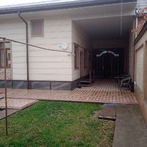 Срочно Сдаётся участок 3-соток 5-комн 1-санузел Саракулька РУВД