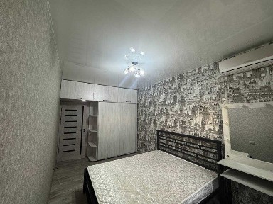 Продается двушка на первом этаже под коммерцию, Чайхана Салом