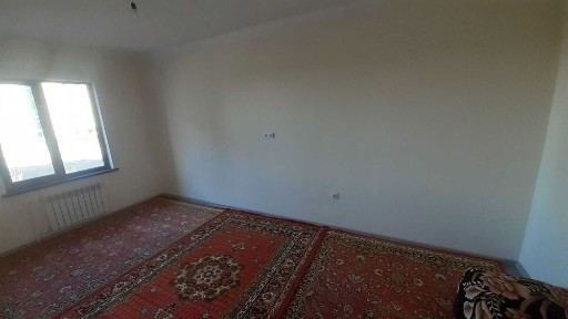 Урганч шаҳрида 2 хонали квартира ижарага берилади