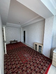 Kvartira sotiladi srochni 93000$