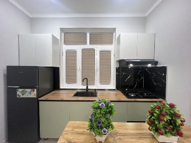 Продаётся 2 комнатная Чиланзар 8 с обстановкой