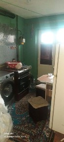 Сдаётся квартира 1 ком в чирчике около танковый 3 этаж дом кирпичный