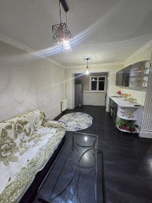 ~Chilonzor 24 mavzesi 1в2/5/5,Mo'ljal: MASKVA KAFE продаётся квартира