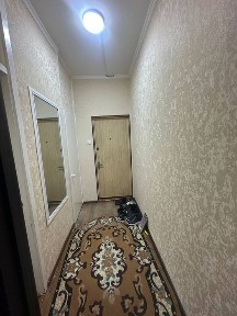 Куйлюк 2 массив, 2х комнатная 2й этаж. Мирабадский р-н.