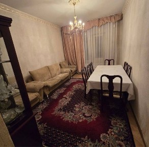 х Аллея Гагарина Чиланзар 1 квартал 2/3/4 Високопотолочка, Продается