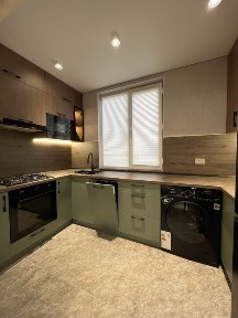 Продам евро 2в3 / 2 этаж по улице Маштабиб 77 серия