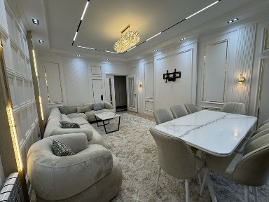 High town city, 4 xona, 8 etaj, evro remont hamma narsalari bilan