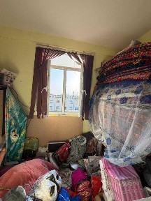 Продаётся 1х комн квартира на 5 этаже Ор-р 6 микрорайон Омад