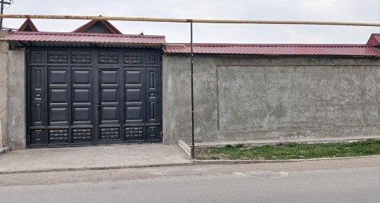 2.5 сотих Уй сотилади ёки бартер олмазор 3 хона квартирага