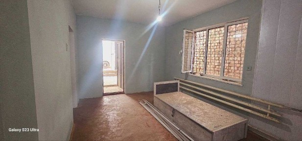 Дом 3-х комнатный, метро Дустлик