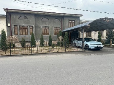 Beshqayragosh oq masjid mahallasida 4.5 sotix 10 ta xona