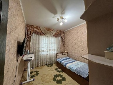 4 ком 110 кв м 3 этаж Яшнабад 40 лет