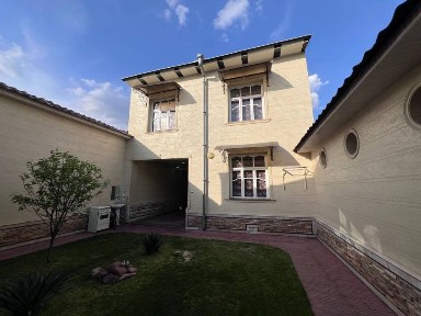 uy uchaska hovli uchtepa