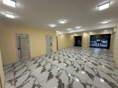 Срочно Аренда офис 3/1/4 Юнусабад-4 евроремонт вдоль дороги