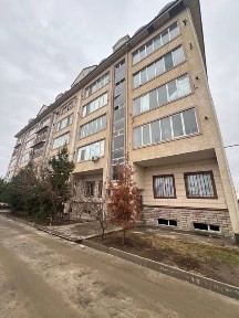 Гулистон ш. Квартира продается 3.3.6 90 кв.