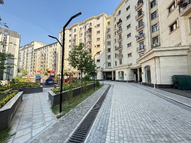 Паркентский Макро 107м2 4 окна! Закрытый двор