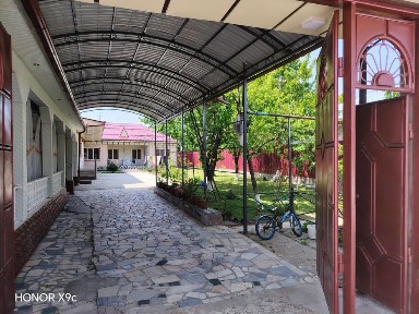 Срочнои ховли сотилади котта оила учун