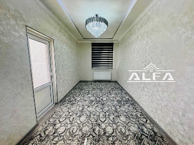 kvartira uy xonadon sotiladi 3 xonali qilingan 72m2 6-qavat