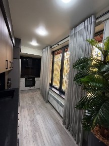 Ташкент, Центр. ЦУМ. Квартира около Сената 3/2/4. 110 школа.