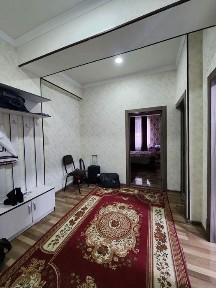 Kriti bozor tomonda Arzon 1-xonali Sotiladi.