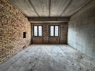 Новостройка ЖК Sayram 3-4 комнатная 2 этаж, 97м2.Коробка. Есть Кадастр