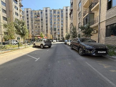 Аренда 4/0/9.ул. Махтумкули 1300 у. е