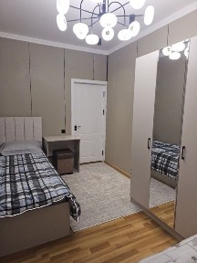 ~Чиланзар 6кв 3/1/4 Ор: Метро М. Улугбек Евро+Меб+Тех продаётся квартира