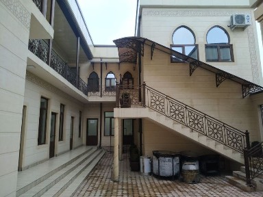 Сдаётся готовый кафе Алмазарский Район Ибн Сино 842м2