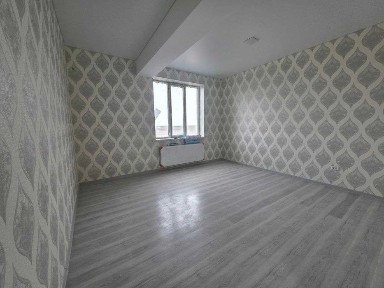 Продаётся 2х комн квартира на 5 этаже Ор-р Кафе полёт