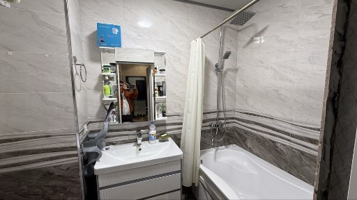 Uchtepa tumani koʻkchada 2 honali honadonimiz sotiladi srochni