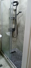 Tinchlik metro bekati