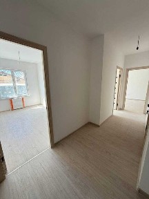 Мирза Улугбек районида Ялангочда 2/1/6 Новостройка уй сотилади. 55м2.