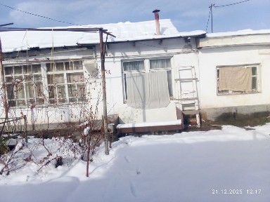 Уй сотиляпти у́зимники Яшнобод тумани Ку́йик дахасида 4сотик 4хона