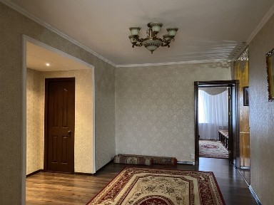 Продается своя 2/4/4 Ц-15 Жангох в центре