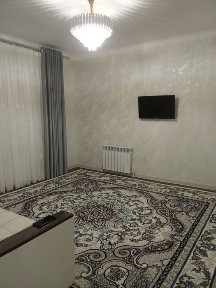 Срочно продается квартира 2 ком новосртойка кричний дом в чирчик ориен