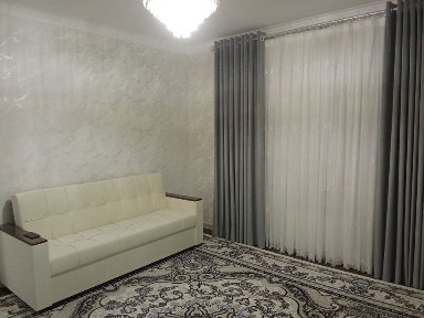 Срочно Чирчик шахрида квартира сотилади 2 хонали РошшадаУрмонпаркЯкин