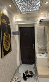 Срочно Сергели 9 худуд 3 хона килинган 3 этаж 7 этажка 70 кв