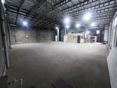 Аренда ангара, склада в центре города.