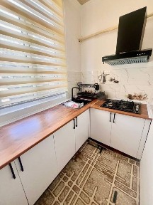 Mirzo Ulugʻbek metro yonida arenda bor bezmakler