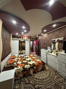 Тезда 4каватлик домнинг 1каватида 3хоналик квартира сотилади, Овир, Ха